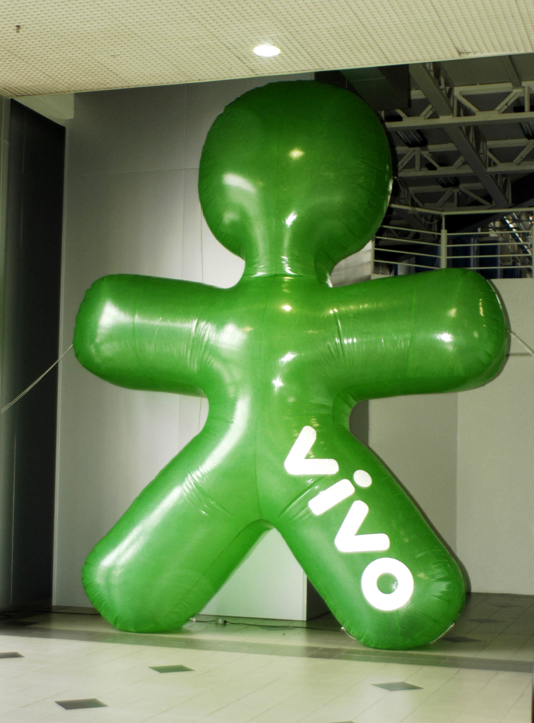 Mascote Inflável Personalizado: Como Dar Escala Gigante ao Personagem da Sua Marca